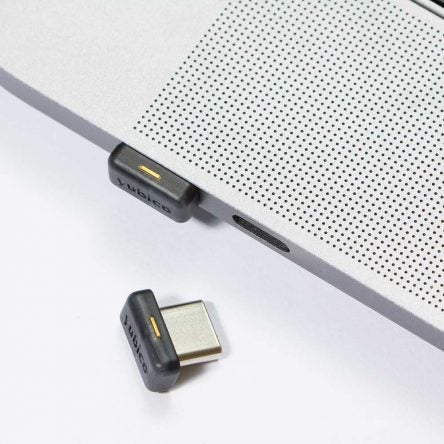 YubiKey 4C Nano in USB-C port