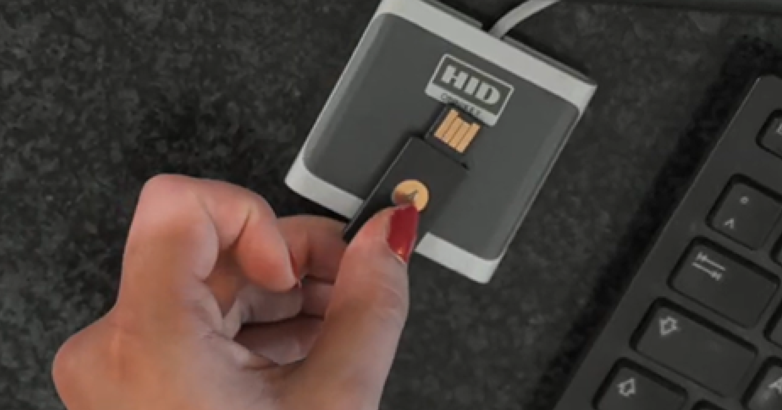 Better Together: YubiKey® and HID® OMNIKEY® hero image